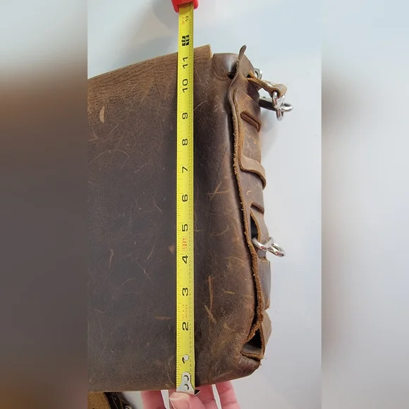 Colsen Keane Leather Bag - Picture 9 of 11